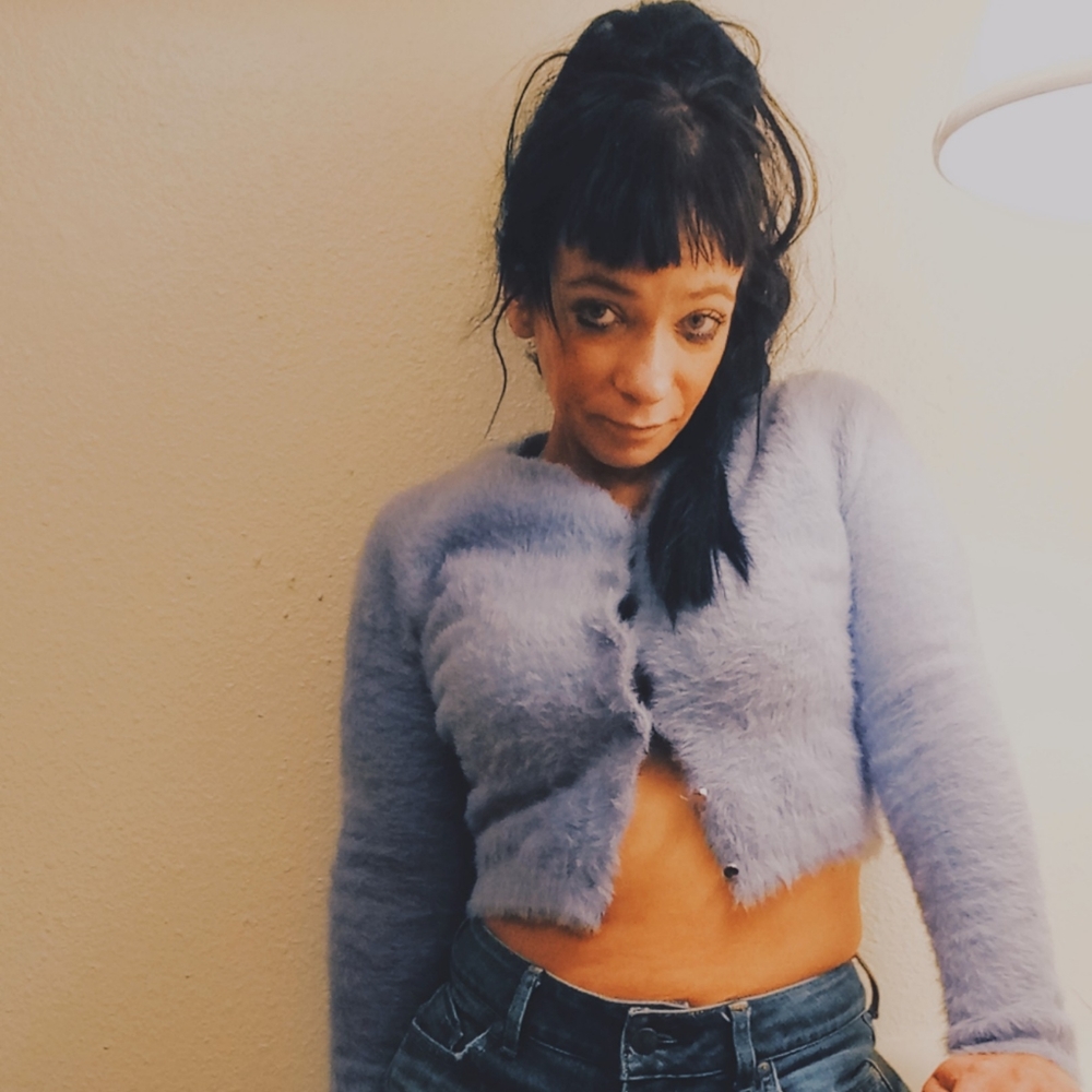 🅿🅴🆁🆁🆈🆆🅸🅽🅺🅻🅴   🅲🆁🅾🅿  🆂🆆🅴🅰🆃🅴🆁